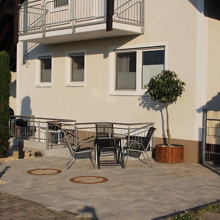 Ferienwohnung Am Weg Руст Экстерьер фото